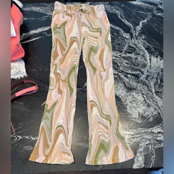 Beach riot hailey cropped marble pants EUC - Picture 1 of 8